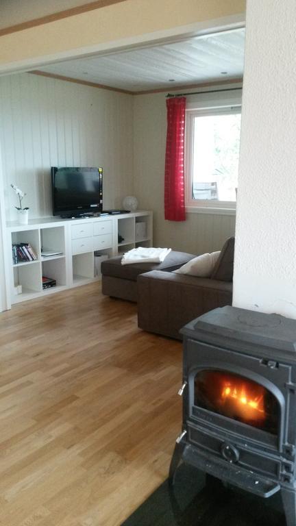 Villa Fjord House à Fornes Extérieur photo